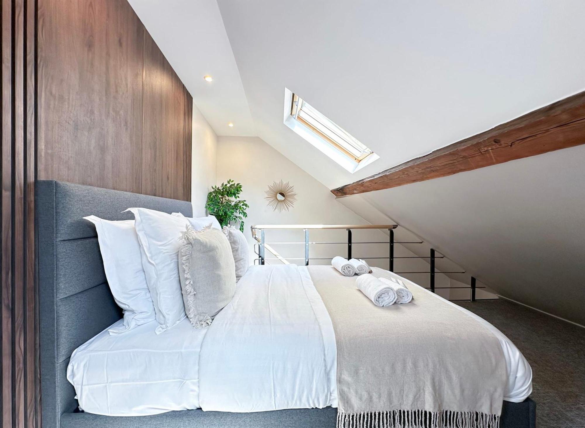 Appartement Stylish & Chic Duplex Near Eiffel Tower à Paris Extérieur photo