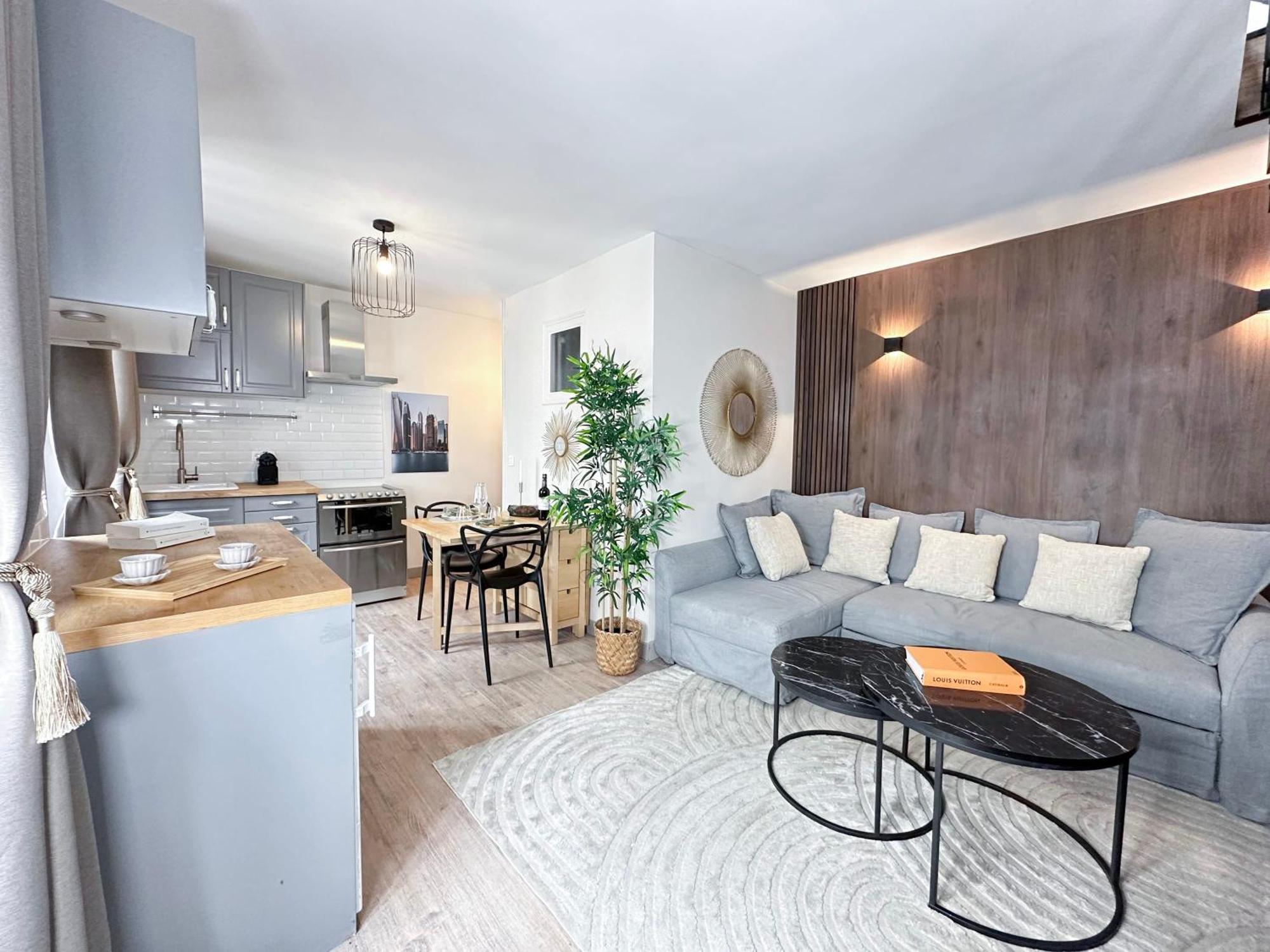 Appartement Stylish & Chic Duplex Near Eiffel Tower à Paris Extérieur photo