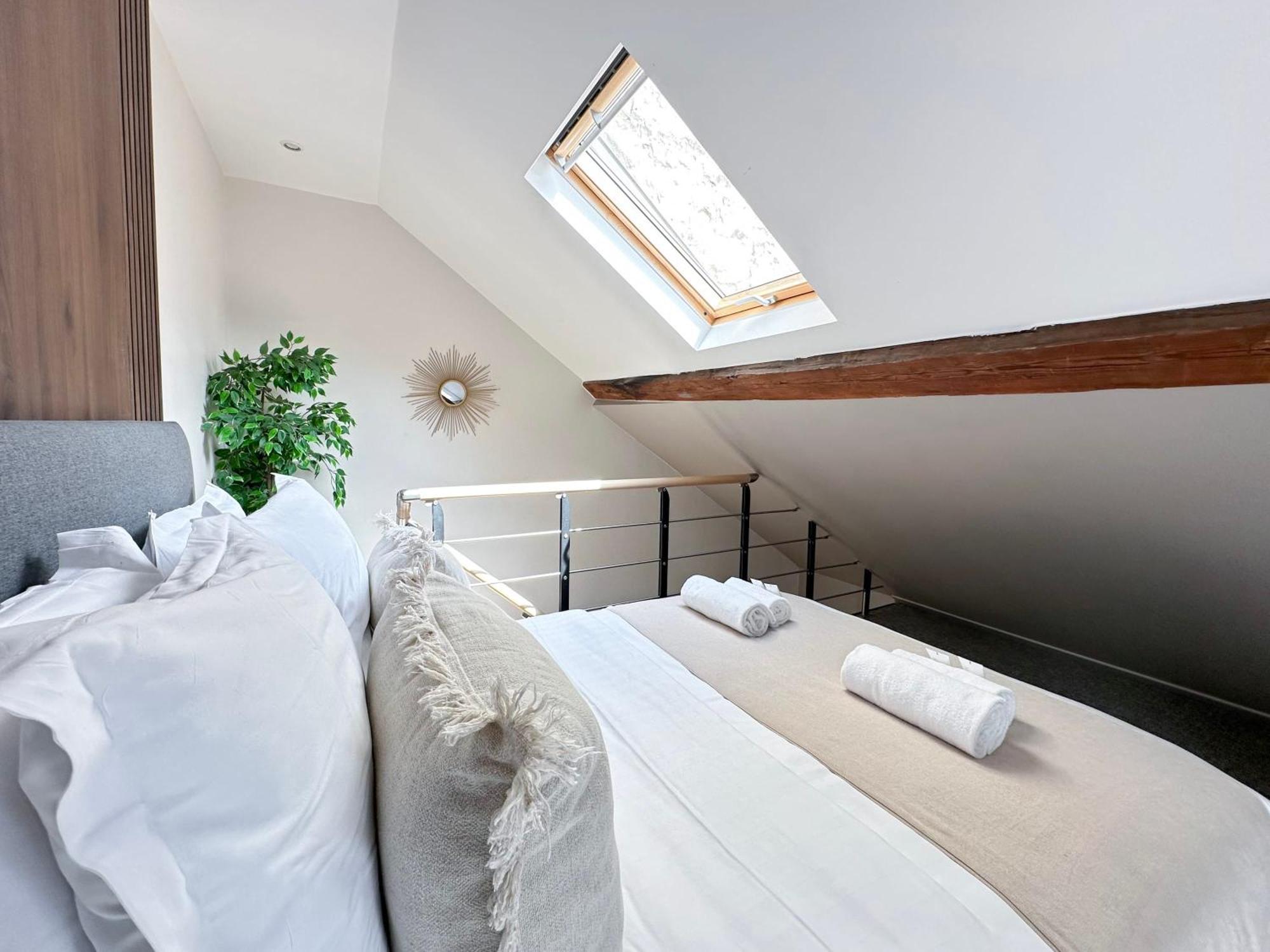 Appartement Stylish & Chic Duplex Near Eiffel Tower à Paris Extérieur photo