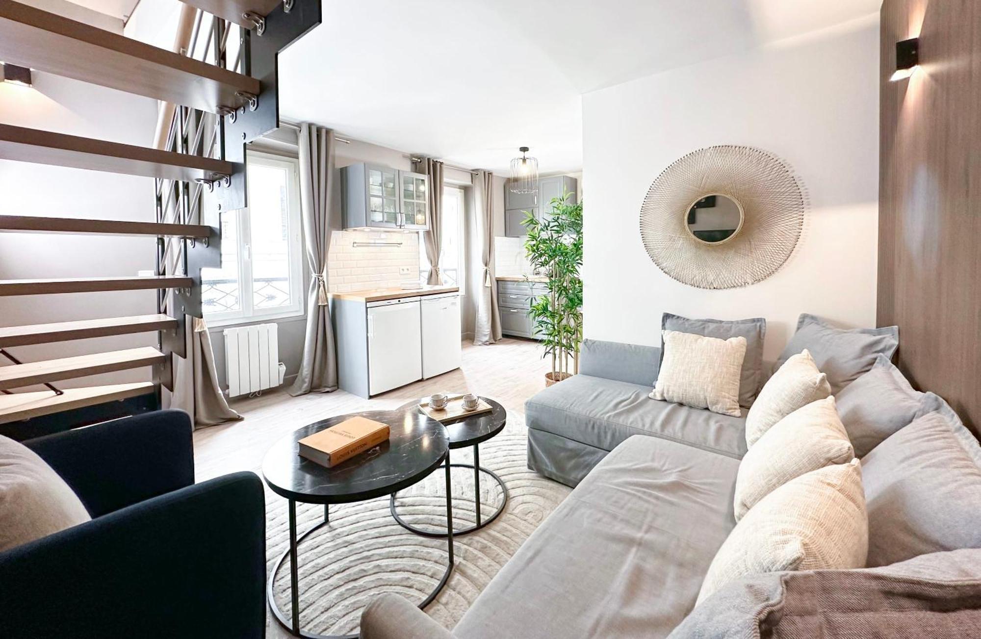 Appartement Stylish & Chic Duplex Near Eiffel Tower à Paris Extérieur photo