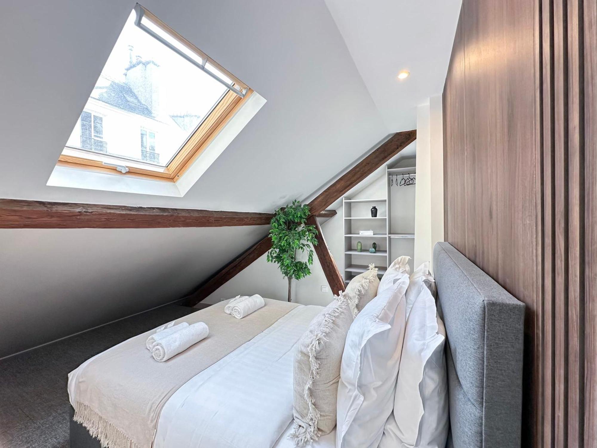 Appartement Stylish & Chic Duplex Near Eiffel Tower à Paris Extérieur photo