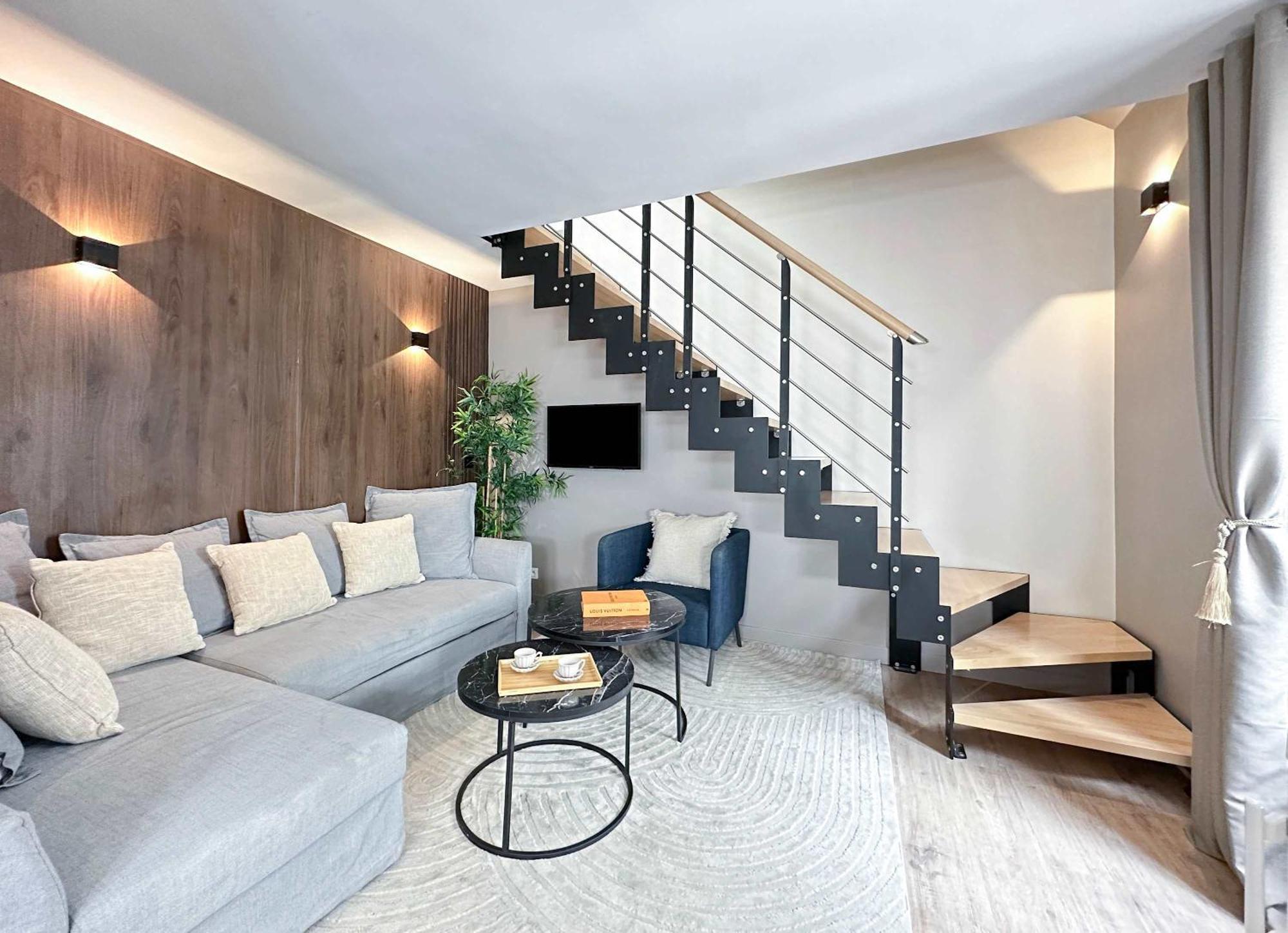 Appartement Stylish & Chic Duplex Near Eiffel Tower à Paris Extérieur photo